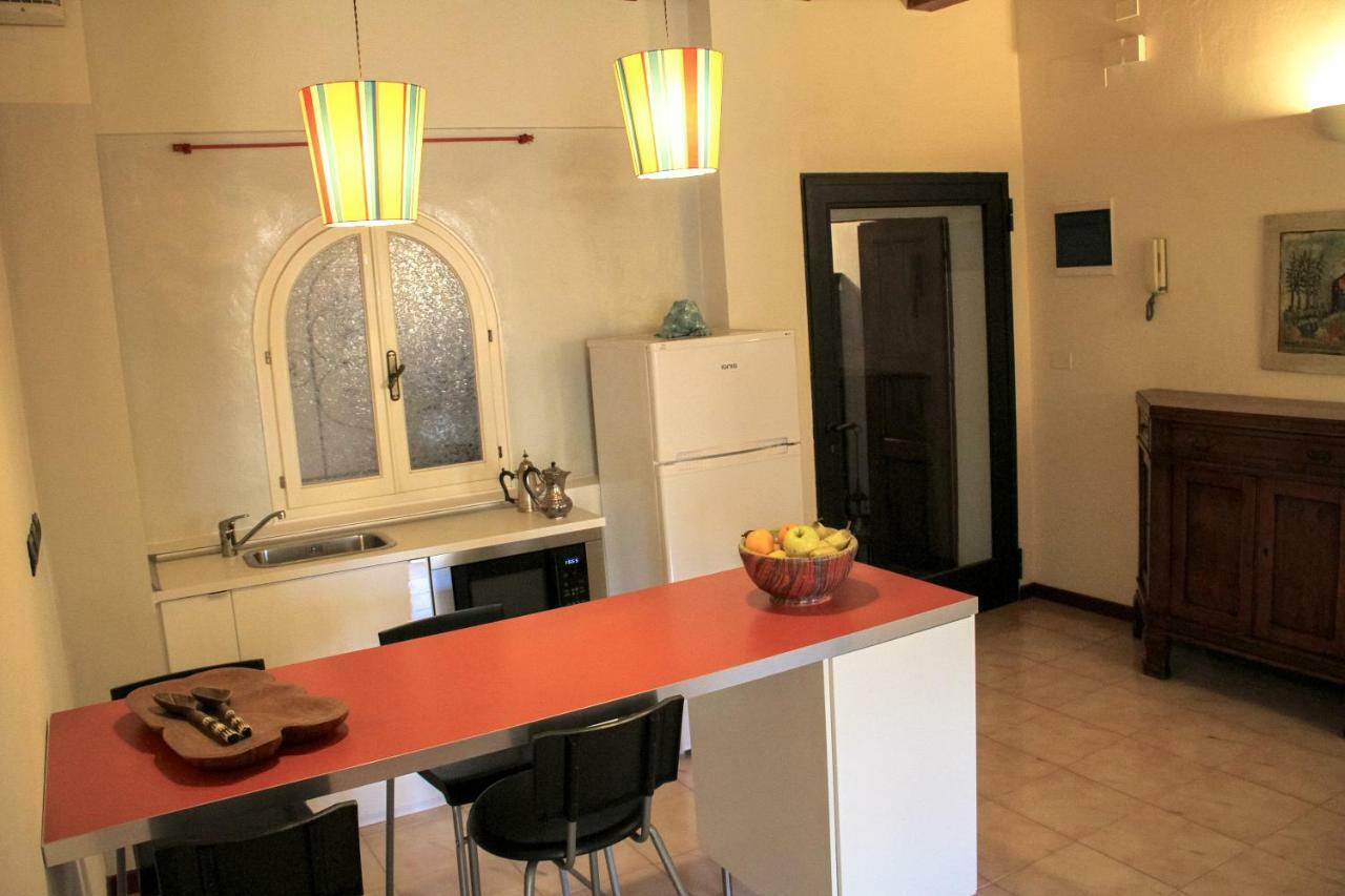 דירות צ'זנה Casa Mamo מראה חיצוני תמונה